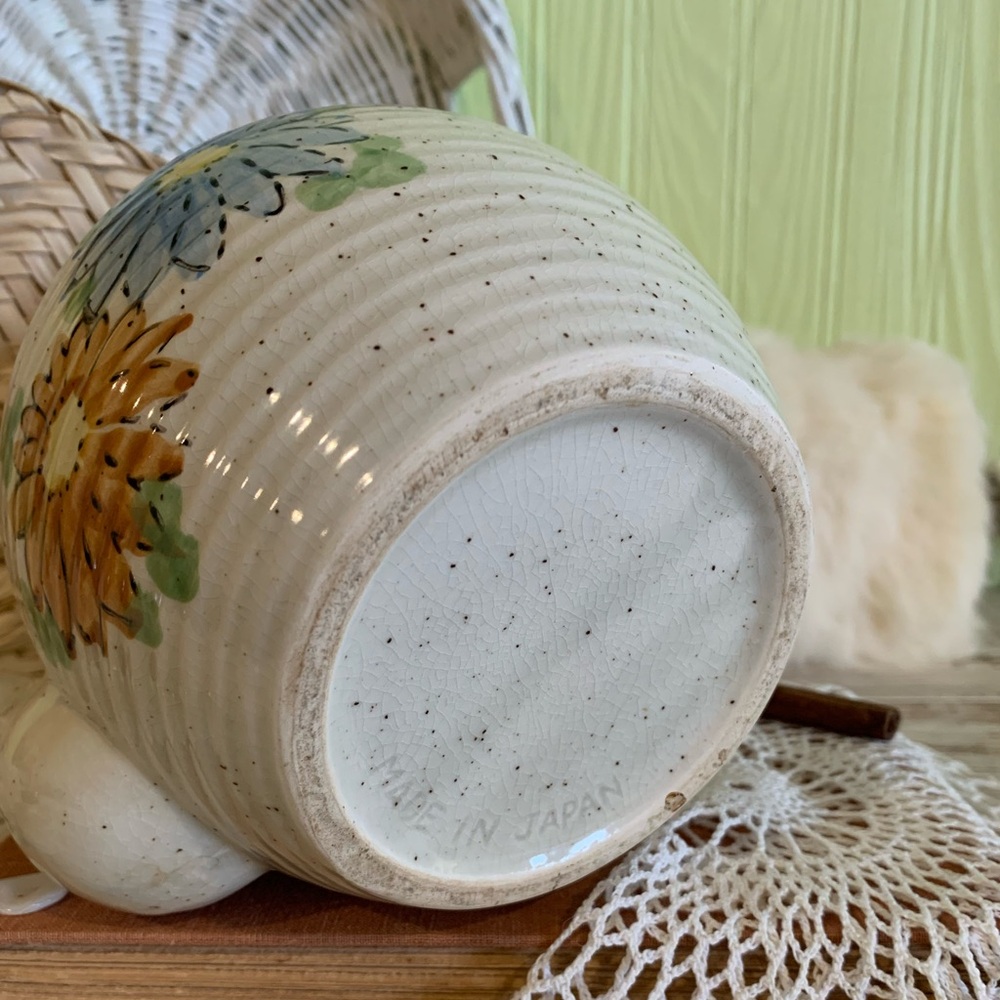 Vintage Wicker + Ceramic Floral Teapot 🫖 Unique Home Decor / Gift / Kitchen - Picture 10 of 10